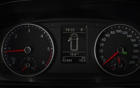 Volkswagen Caravelle T6 рестайлинг, 2016 год, 4 250 000 рублей, 12 фотография