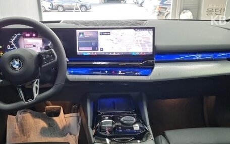 BMW 5 серия, 2024 год, 6 630 010 рублей, 6 фотография