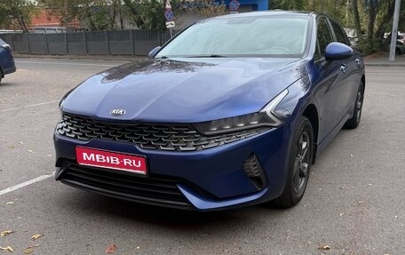 KIA K5, 2020 год, 2 300 000 рублей, 1 фотография