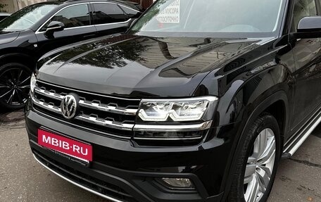 Volkswagen Teramont I, 2018 год, 2 860 000 рублей, 2 фотография