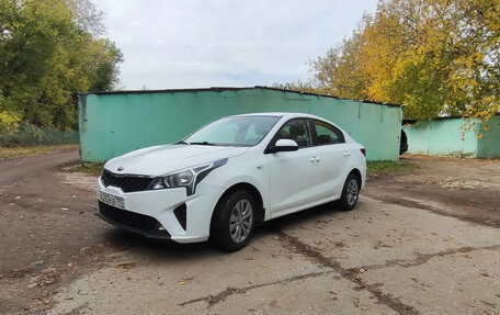 KIA Rio IV, 2021 год, 1 050 000 рублей, 4 фотография