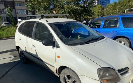 Nissan Tino, 2002 год, 220 000 рублей, 2 фотография