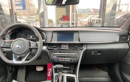 KIA Optima IV, 2018 год, 1 870 000 рублей, 9 фотография