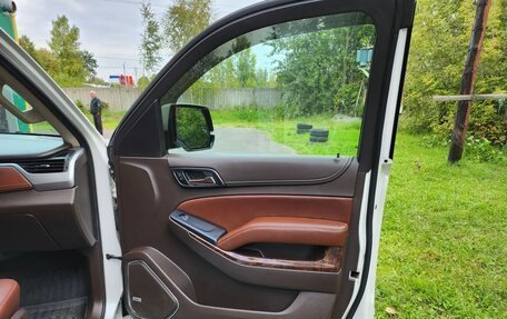 Chevrolet Tahoe IV, 2016 год, 3 200 000 рублей, 4 фотография