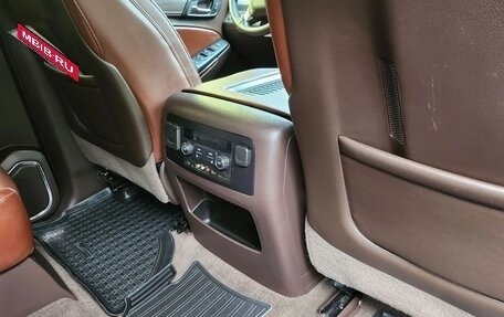Chevrolet Tahoe IV, 2016 год, 3 200 000 рублей, 6 фотография