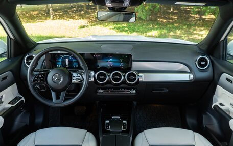 Mercedes-Benz GLB, 2020 год, 3 190 000 рублей, 20 фотография