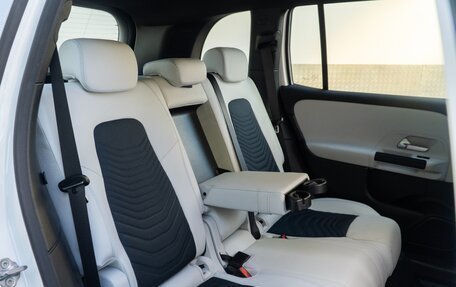 Mercedes-Benz GLB, 2020 год, 3 190 000 рублей, 23 фотография