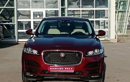 Jaguar F-Pace, 2016 год, 2 245 000 рублей, 5 фотография