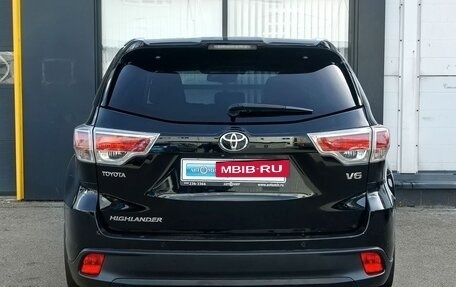 Toyota Highlander III, 2014 год, 2 400 000 рублей, 6 фотография