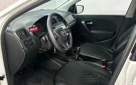 Volkswagen Polo VI (EU Market), 2017 год, 940 000 рублей, 9 фотография