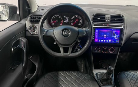 Volkswagen Polo VI (EU Market), 2017 год, 940 000 рублей, 14 фотография