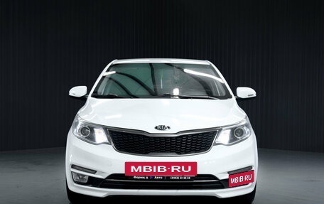 KIA Rio III рестайлинг, 2015 год, 880 000 рублей, 2 фотография