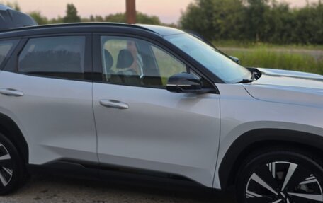 Geely Atlas, 2024 год, 2 600 000 рублей, 3 фотография