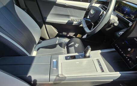 Geely Atlas, 2024 год, 2 600 000 рублей, 26 фотография