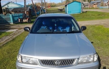 Nissan Sunny B15, 1999 год, 310 000 рублей, 2 фотография