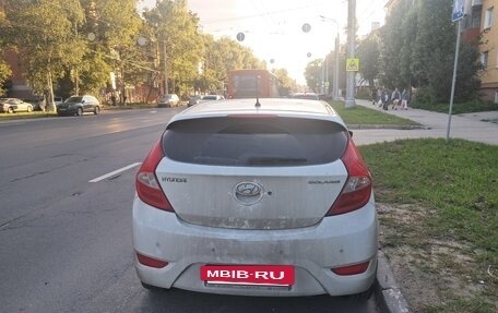 Hyundai Solaris II рестайлинг, 2012 год, 380 000 рублей, 2 фотография