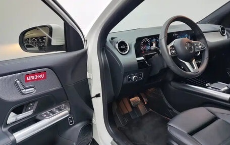 Mercedes-Benz GLA, 2021 год, 2 700 000 рублей, 14 фотография