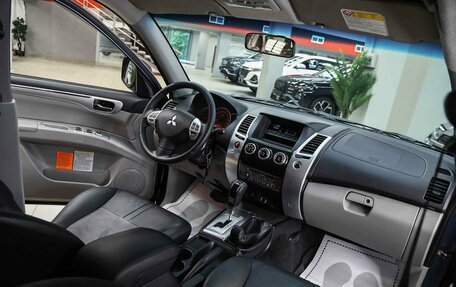 Mitsubishi Pajero Sport II рестайлинг, 2014 год, 1 790 000 рублей, 5 фотография