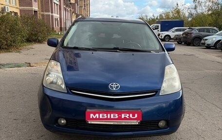 Toyota Prius, 2008 год, 690 000 рублей, 2 фотография