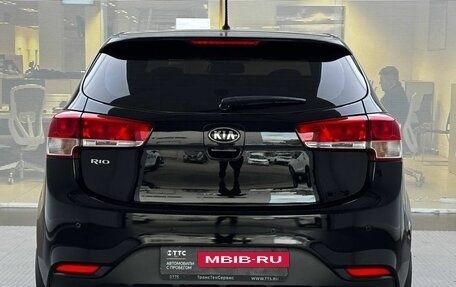 KIA Rio III рестайлинг, 2016 год, 1 365 000 рублей, 6 фотография