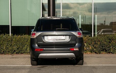 Mitsubishi Outlander III рестайлинг 3, 2014 год, 1 700 000 рублей, 4 фотография