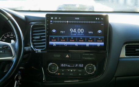 Mitsubishi Outlander III рестайлинг 3, 2014 год, 1 700 000 рублей, 23 фотография