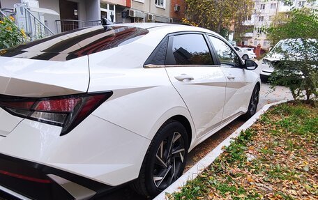 Hyundai Elantra, 2023 год, 1 670 000 рублей, 5 фотография