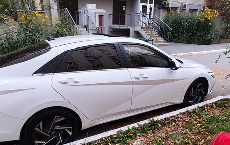 Hyundai Elantra, 2023 год, 1 670 000 рублей, 6 фотография