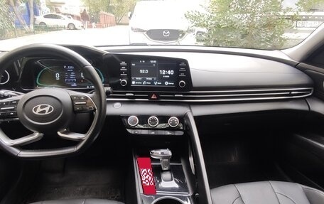 Hyundai Elantra, 2023 год, 1 670 000 рублей, 10 фотография
