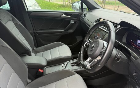 Volkswagen Tiguan II, 2018 год, 1 980 000 рублей, 10 фотография