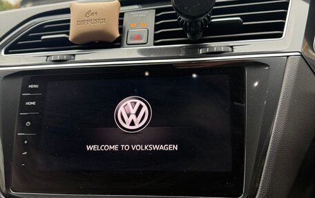 Volkswagen Tiguan II, 2018 год, 1 980 000 рублей, 13 фотография