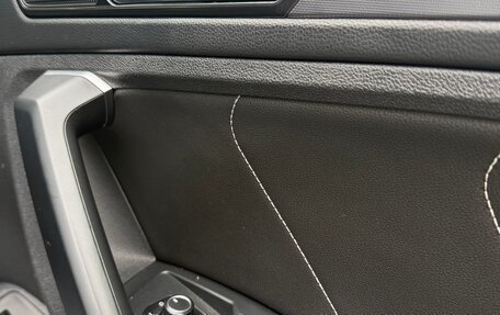 Volkswagen Tiguan II, 2018 год, 1 980 000 рублей, 11 фотография