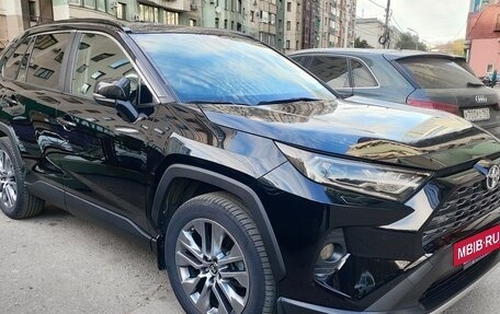 Toyota RAV4, 2020 год, 4 350 000 рублей, 2 фотография