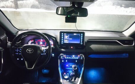 Toyota RAV4, 2020 год, 4 350 000 рублей, 7 фотография
