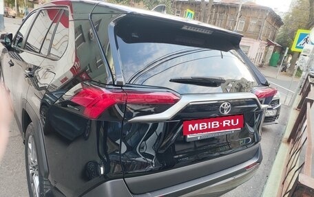 Toyota RAV4, 2020 год, 4 350 000 рублей, 4 фотография