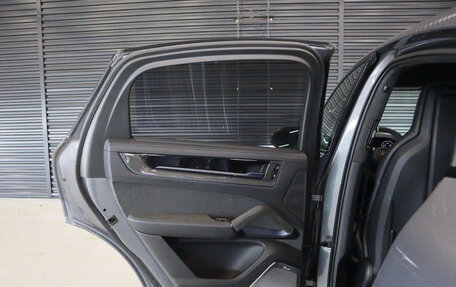 Porsche Cayenne III, 2026 год, 36 990 088 рублей, 28 фотография