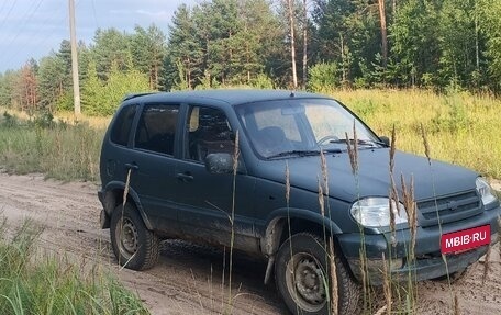 Chevrolet Niva I рестайлинг, 2006 год, 135 000 рублей, 1 фотография