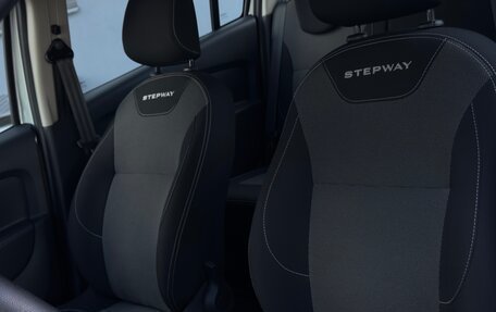 Renault Logan II, 2021 год, 1 450 000 рублей, 15 фотография