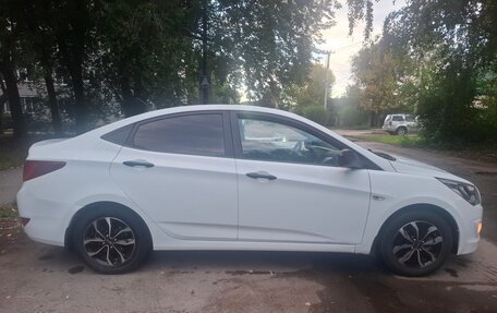 Hyundai Solaris II рестайлинг, 2015 год, 875 000 рублей, 7 фотография