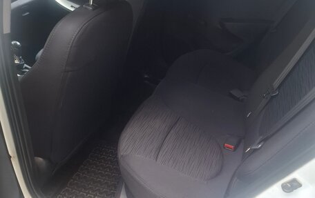 Hyundai Solaris II рестайлинг, 2015 год, 875 000 рублей, 21 фотография