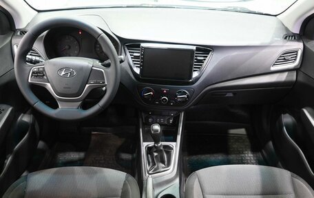 Hyundai Solaris II рестайлинг, 2017 год, 1 049 900 рублей, 13 фотография