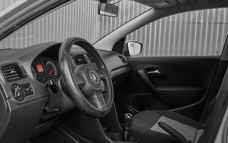 Volkswagen Polo VI (EU Market), 2013 год, 800 000 рублей, 9 фотография