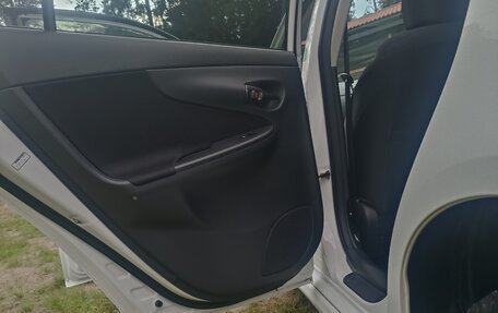 Toyota Corolla, 2011 год, 1 000 000 рублей, 9 фотография