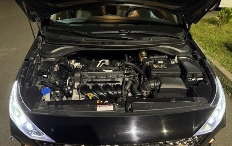 Hyundai Solaris II рестайлинг, 2021 год, 1 850 000 рублей, 5 фотография