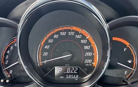 Toyota Yaris, 2022 год, 1 392 000 рублей, 13 фотография