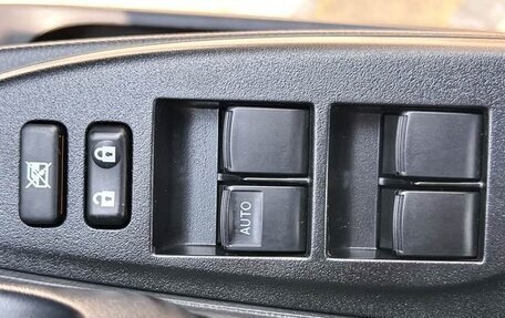Toyota Yaris, 2022 год, 1 392 000 рублей, 23 фотография