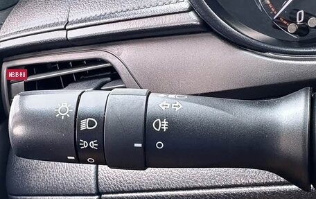 Toyota Yaris, 2022 год, 1 392 000 рублей, 19 фотография
