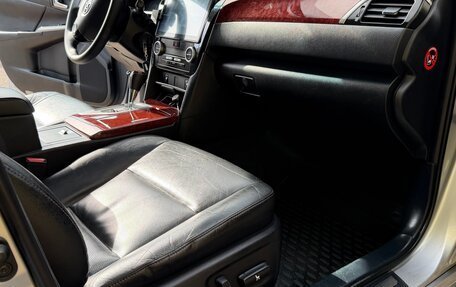 Toyota Camry, 2012 год, 1 400 000 рублей, 17 фотография
