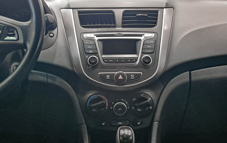Hyundai Solaris II рестайлинг, 2014 год, 930 000 рублей, 18 фотография