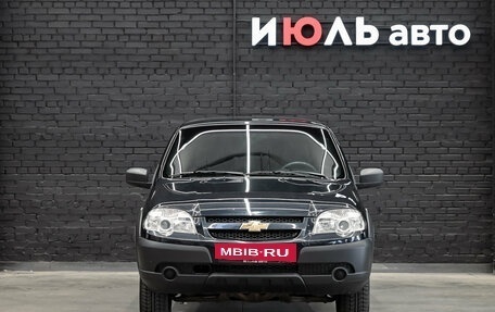 Chevrolet Niva I рестайлинг, 2018 год, 800 000 рублей, 2 фотография